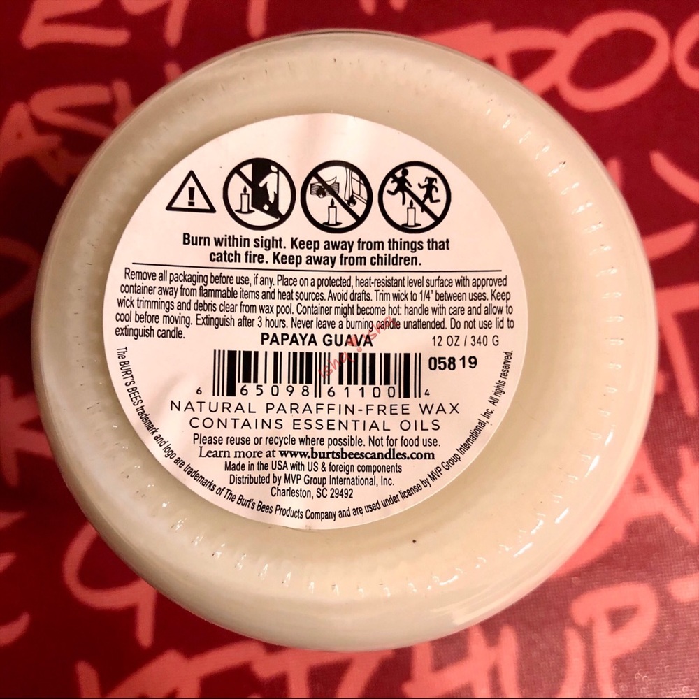 Burt's Bees Soy Candle Papaya Guava Double Wick - Picture 6 of 6